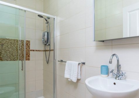 The bathroom at The Seahorse, 1 Harbour Lights, Brixham