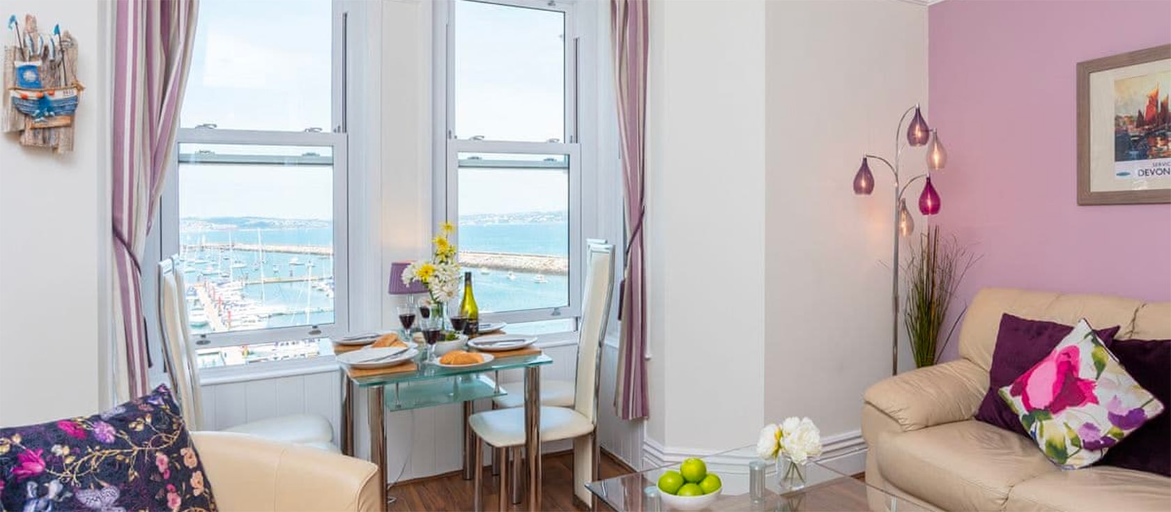 The Seahorse, 1 Harbour Lights is a two bedroom first floor apartment in Brixham. Stunning harbour and sea views can be enjoyed from this well-appointed rental which includes a useful parking permit. Ideal for families, it is within walking distance of beach.