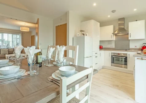 The kitchen & dining area at The Seahouse, Portreath