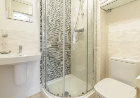 Bedroom #1 en-suite shower room at The Seahouse, Portreath
