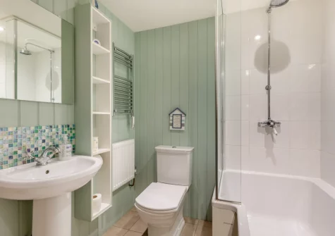 The bathroom at The Stable, Dunmere