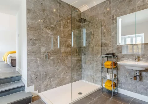Bedroom #1 en-suite bathroom at The Stables at Glen View, Burncoose