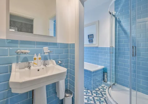 The bathroom at The Town House at Muntham, Torquay