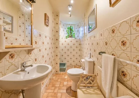 The shower room at The Town House at Muntham, Torquay