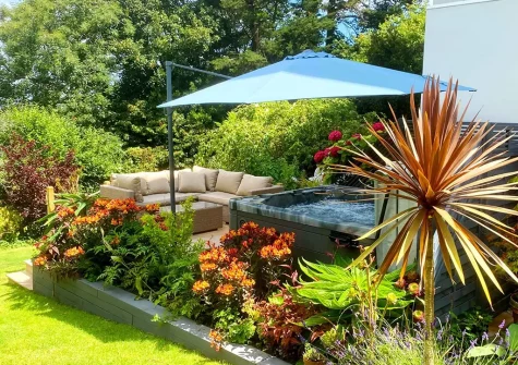 The beautifully manicued garden at The Town House at Muntham, Torquay