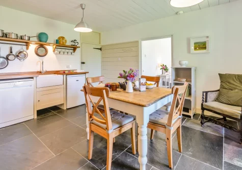 The kitchen & dining area at The White Cottage, Lerryn