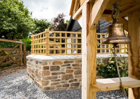 The Workshop  is a stylish & contemporary barn conversion set in beautiful North Devon