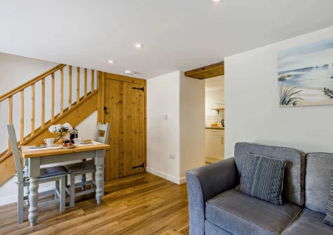 The living & dining area at The Wren, Higher Clovelly