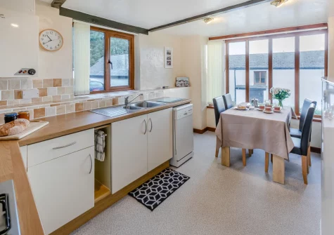 The kitchen & dining area at Thistledown Cottage, Poughill