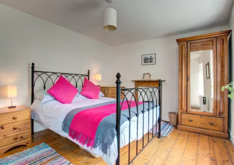 Bedroom #1 at Three Blind Mice, Mousehole