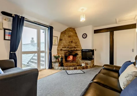 The living area at Threshing, Fox Valley Cottages, Trenewan
