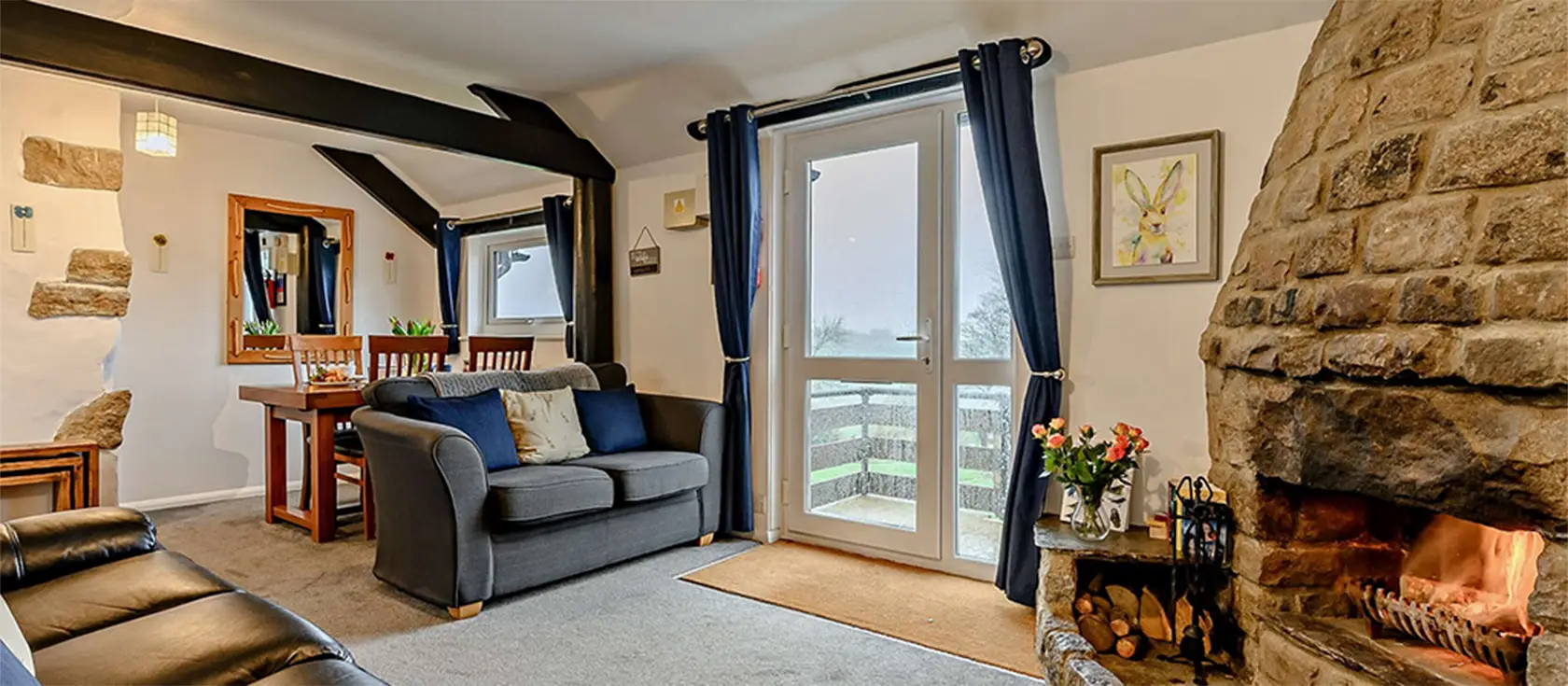 Threshing, Fox Valley Cottages, Trenewan is a charming first-floor apartment within a stunning complex offering luxury amenities. Enjoy the indoor pool, hot tub, and seven acres of countryside, perfect for families seeking a memorable Cornish escape.