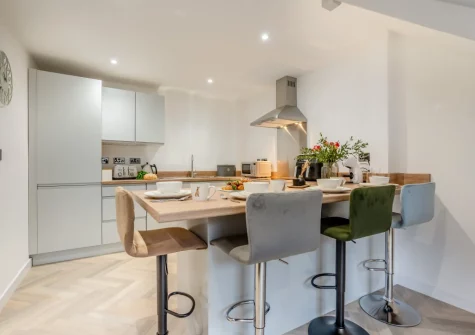 The kitchen & breakfast bar dining area at Tide and Seek, Padstow