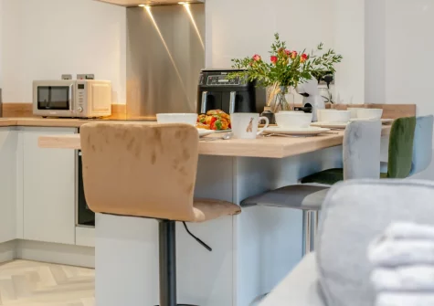 The kitchen & breakfast bar dining area at Tide and Seek, Padstow