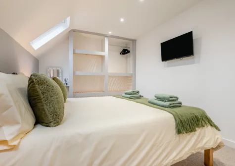 Bedroom #1 at Tide and Seek, Padstow