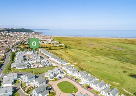 Tides 45, a stunning coastal retreat is perfectly situated within easy reach of the blue waters & golden sands of Westward Ho!