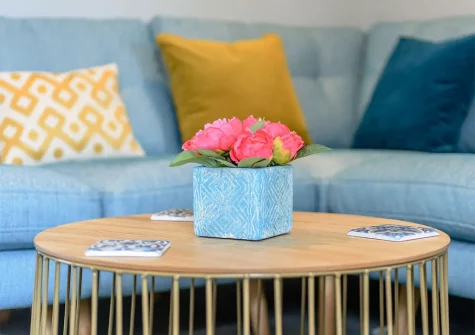 The living room at Tides At Instow, Instow