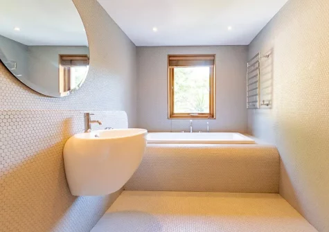 The bathroom at Tides, Ilfracombe
