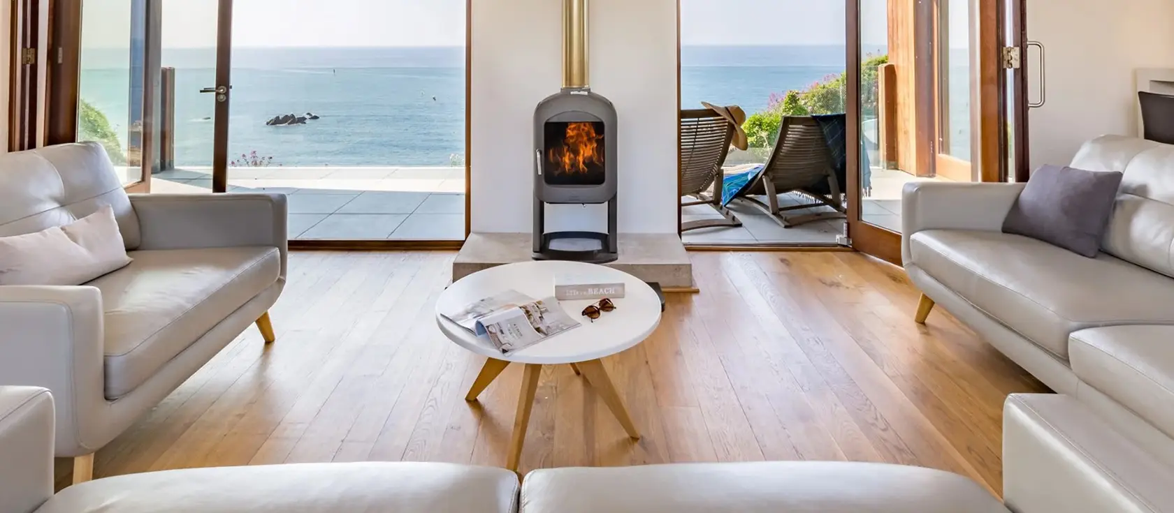 Tides, Ilfracombe is a spectacular five-bedroom house with panoramic sea views, dual balconies, and elevated location above historic Tunnels Beach. Perfect for memorable family holidays exploring Devon's stunning coastline and attractions.