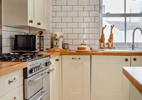 The kitchen at Tolcarne Cottage, Newquay
