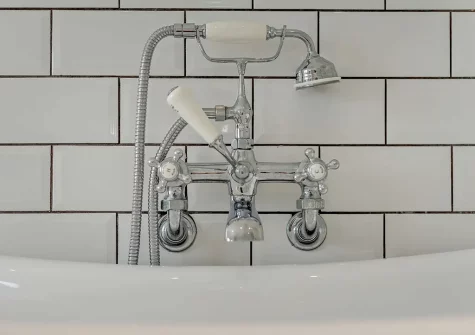 The bathroom at Tolcarne Cottage, Newquay