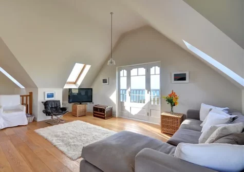 The first floor living area at Tonga, Porthtowan