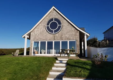 The patio, alfresco dining area & garden at Tonga, Porthtowan