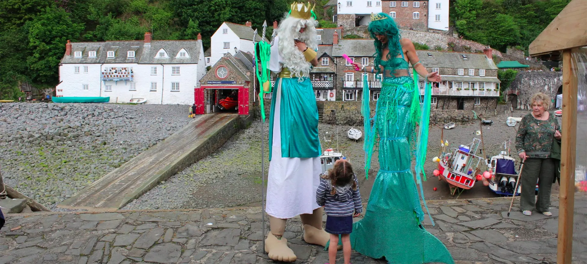 Clovelly's Seaweed Festival promotes seaweed for its immense health and nutritional benefits. In a multitude of colours, textures, shapes and sizes, it is tasty, full of minerals, fibre without calories and is the best salt substitute. Quay kitchens have a surprising variety of dishes & stalls selling a range of seaweed products. Plus there's live music & street entertainment throughout the day and storytelling.