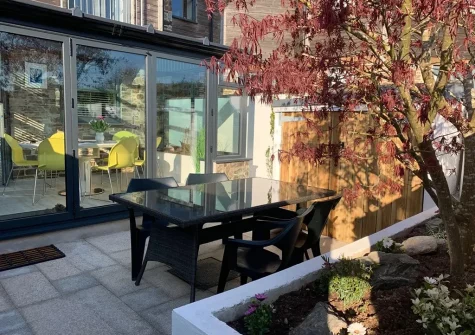 The patio & alfresco dining area at Top Mast, Charlestown