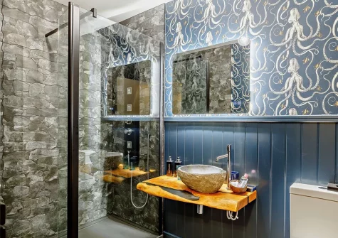 The shower room at Towan House, Newquay