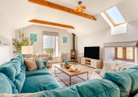 The living area at Traeth Barn, Mawgan Porth
