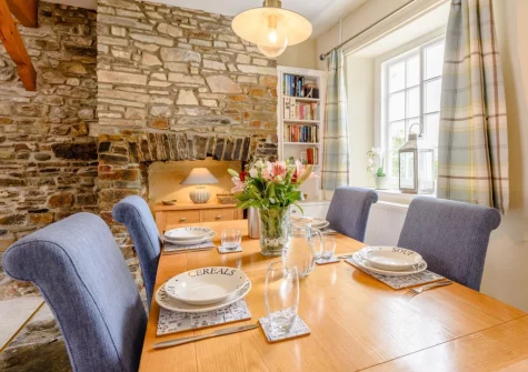 The dining area at Tranquillity Cottage, Appledore