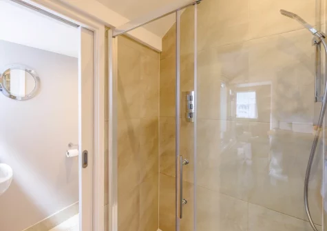 The shower room at Tranquillity Cottage, Appledore