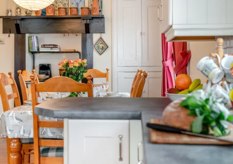 The kitchen & dining area at Trearth, St Merryn