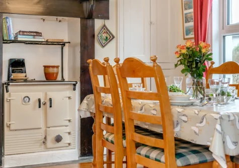 The dining area at Trearth, St Merryn