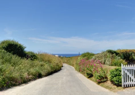 Glorious Treyarnon Bay - one of the Seven Bays of St Merryn - a stunning sandy cove sheltered by cliffs & dunes, popular with families, swimmers & surfers