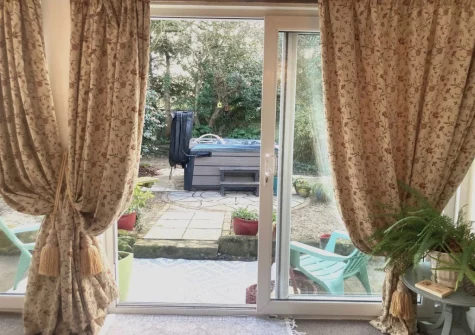 Step out on to the terrace & enhoy the enclosed patio garden Tredinnick Farmhouse, Gummows Shop