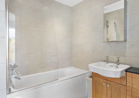 Bedroom #1 en-suite at Tree Tops, Kingswear