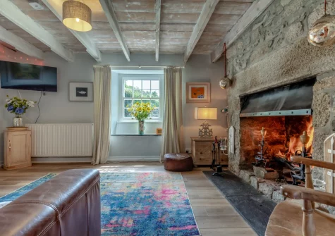 The living room at Tregenna Farmhouse, Tredethy