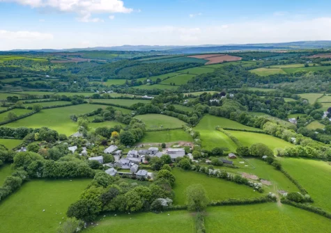 Tregenna Farmhouse is a wonderful rural retreat set on the owners' 100-acre farm