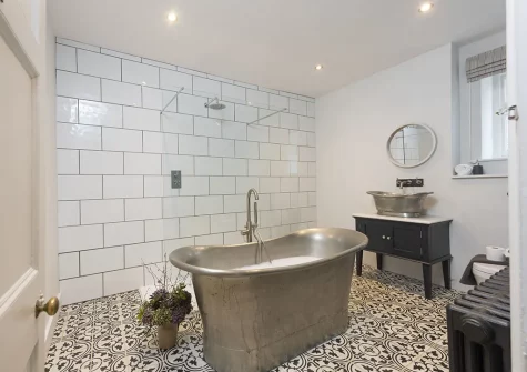 Bathroom #1 at Treharrock Manor, St Endellion