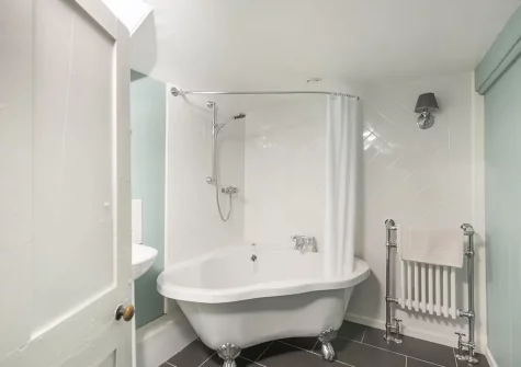 Bathroom #2 at Treharrock Manor, St Endellion