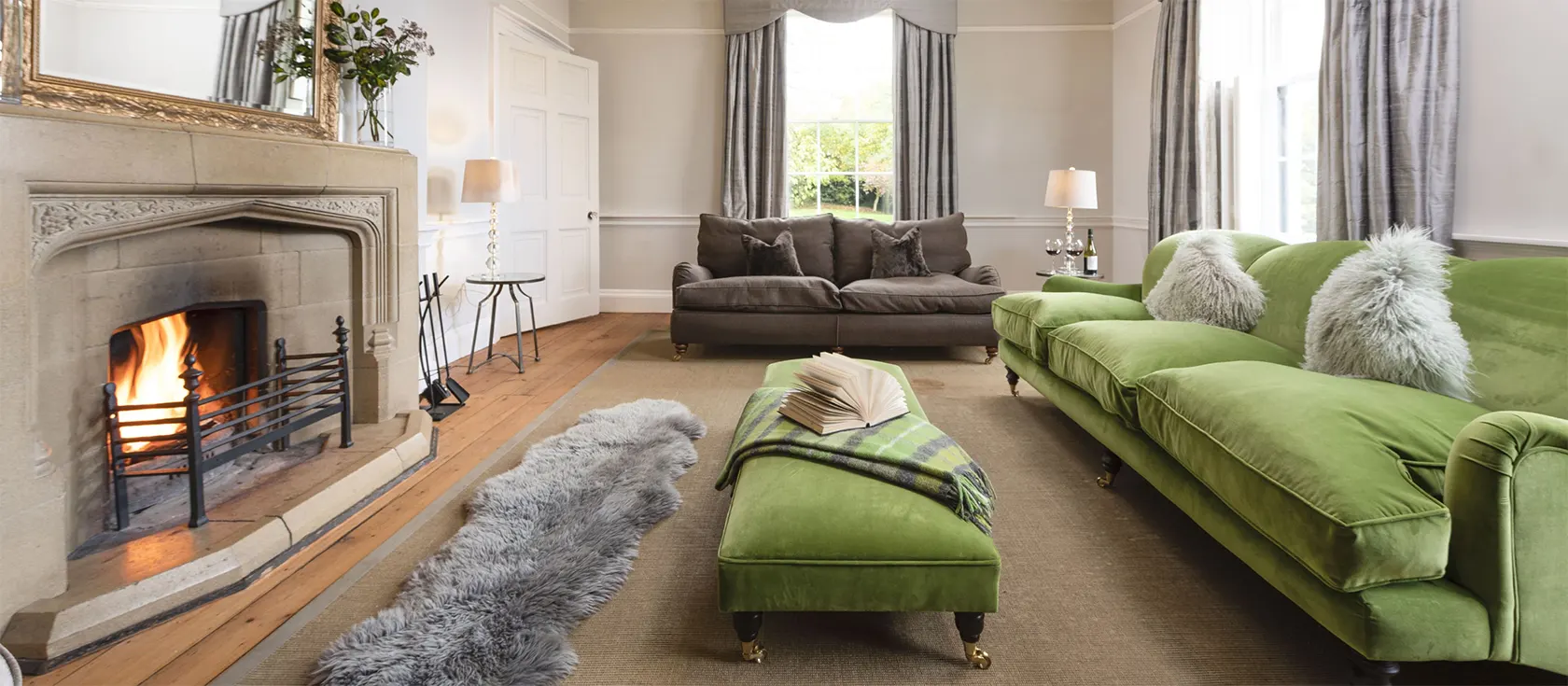 Treharrock Manor, St Endellion is a grand country manor in 14 acres. It has ten bedroom, seven bathrooms, dining hall, several sitting rooms, games room & home cinema. Ideal for groups & family weddings. Garden with tennis & croquet. Port Isaac three miles away.