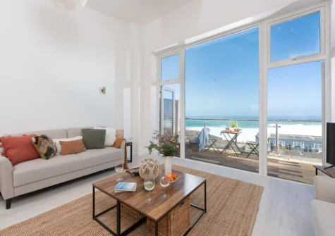 The living area at Trelantis, 5 Gwelva, Newquay