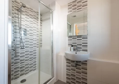 Bedroom #3 en-suite shower room at Trelantis, 5 Gwelva, Newquay