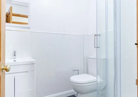 Bedroom #2 en-suite shower room at Trelawny, London Apprentice
