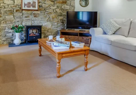 Trelawny, London Apprentice is a characterful barn conversion blending rustic charm with modern comforts. Featuring exposed stone, private garden, and two en-suite bedrooms, it offers the perfect base for exploring Cornwall's villages & coastline.