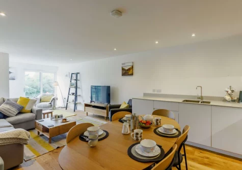 The kitchen & dining area at Treloar Heights, Bude