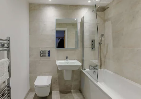 The bathroom at Treloar Heights, Bude