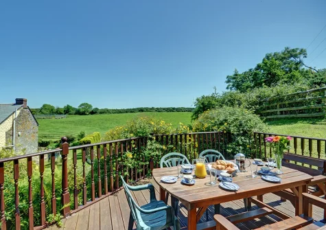 The decked terrace & alfresco dining area at Trembleath Parlour, St Mawgan